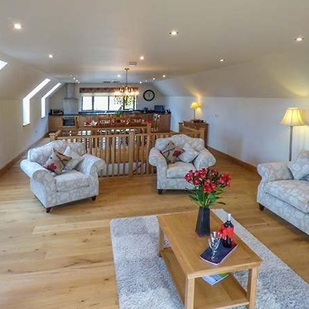 Villa Brynhir Farm à Llandrindod Wells Extérieur photo